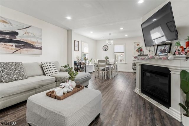 19 Rutherford Pl, North Arlington Boro, NJ 07031