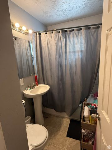 4546 W 5570 S, Kearns, UT 84118