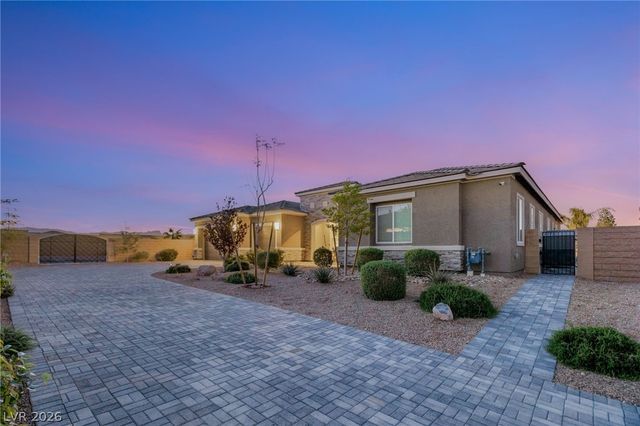 8767 South Tenaya Way, Las Vegas, NV 89113