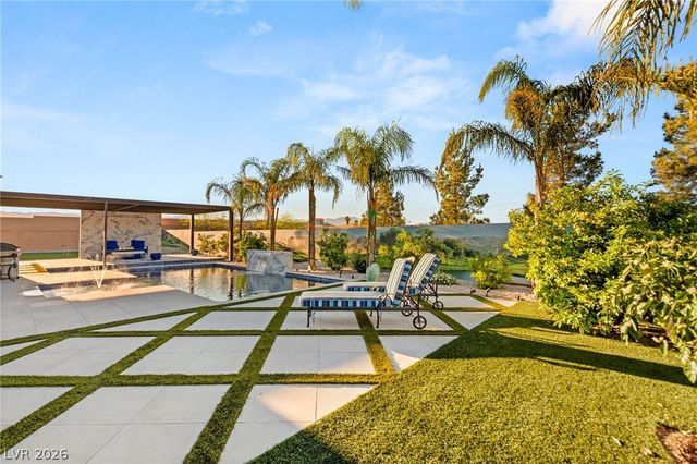 8767 South Tenaya Way, Las Vegas, NV 89113