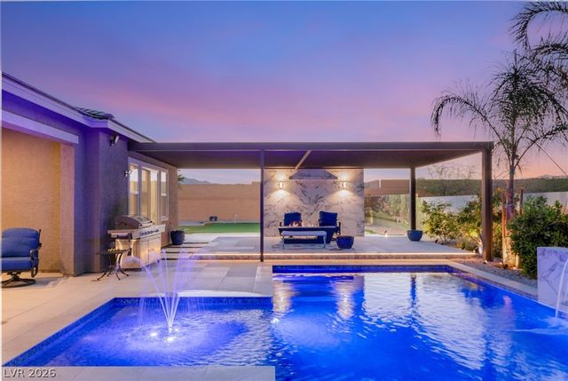 8767 South Tenaya Way, Las Vegas, NV 89113