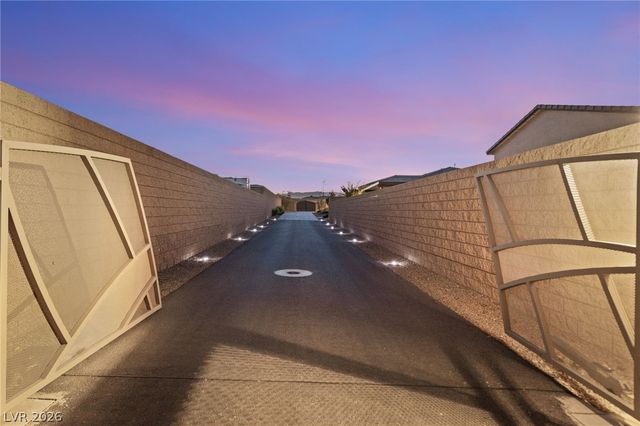 8767 South Tenaya Way, Las Vegas, NV 89113