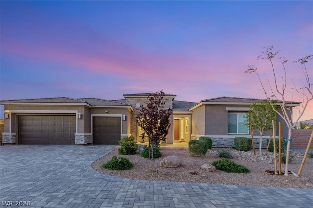 8767 South Tenaya Way, Las Vegas, NV 89113