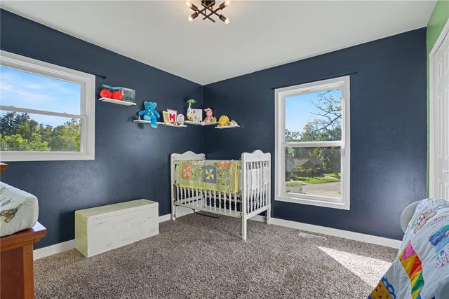 254 NE Brentwood Circle, Cedar Rapids, IA 52402
