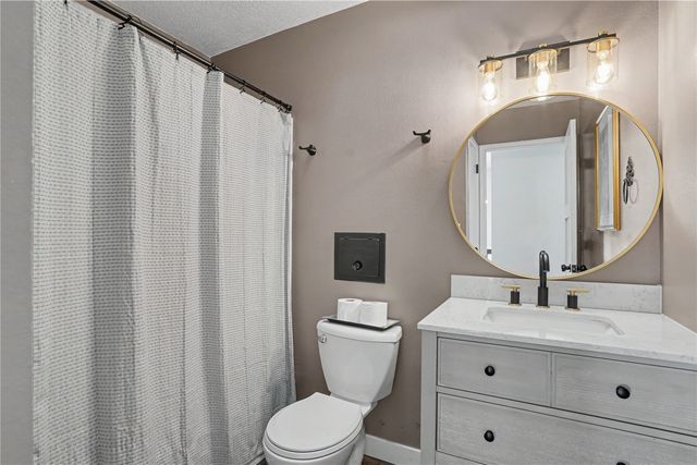 254 NE Brentwood Circle, Cedar Rapids, IA 52402