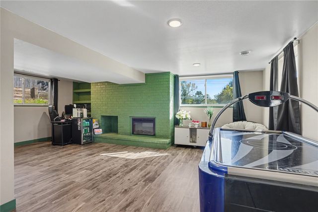 254 NE Brentwood Circle, Cedar Rapids, IA 52402