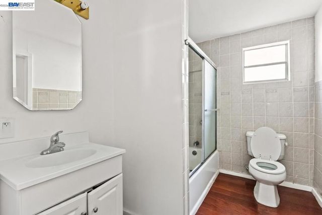 812 Lisbon Ave, Oakland, CA 94601