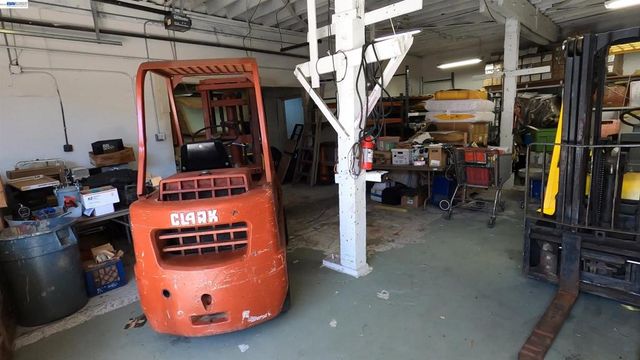 812 Lisbon Ave, Oakland, CA 94601