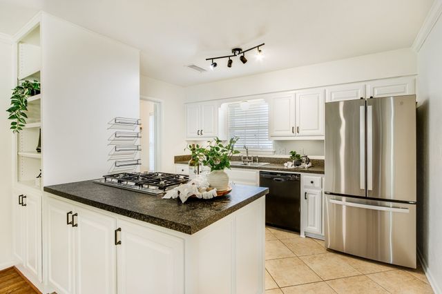 700 Ridgedale Drive, Richardson, TX 75080