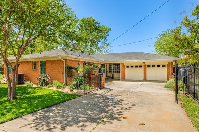 700 Ridgedale Drive, Richardson, TX 75080