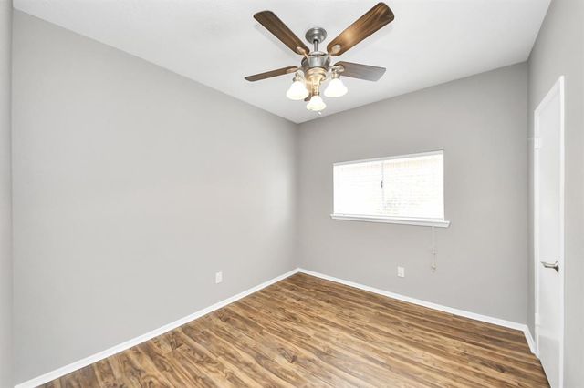 320 N Ranch House Road, Angleton, TX 77515