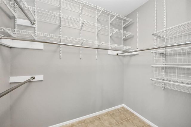 320 N Ranch House Road, Angleton, TX 77515