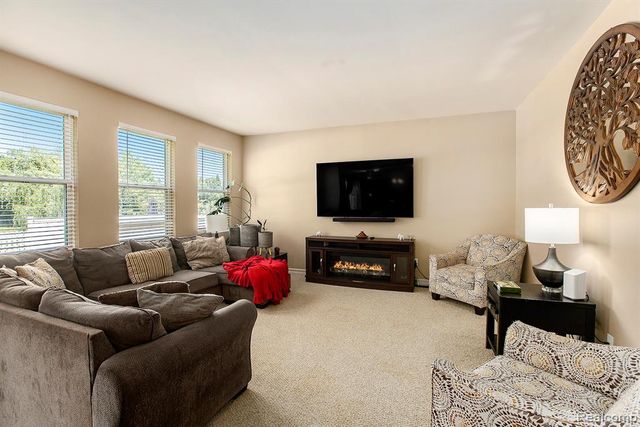 10395 Scarlet Oak Drive, Ypsilanti, MI 48198