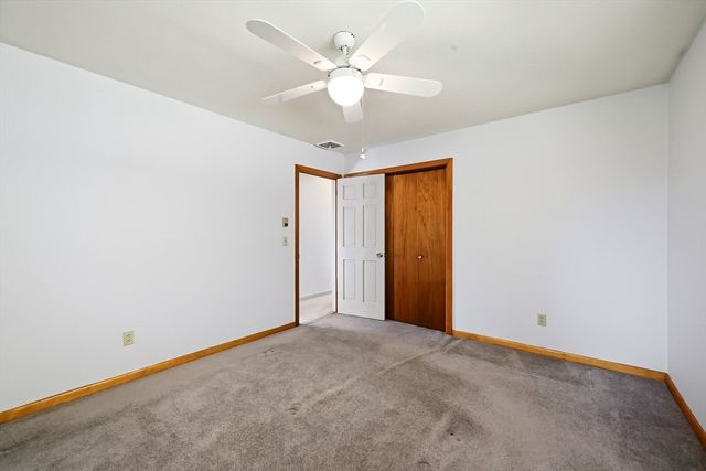 26 Gore Avenue, Hatfield, MA 01038