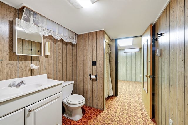 26 Gore Avenue, Hatfield, MA 01038