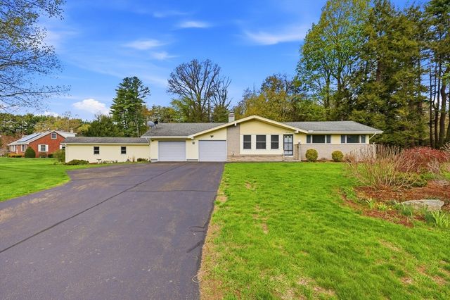 26 Gore Avenue, Hatfield, MA 01038