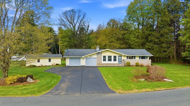 26 Gore Avenue, Hatfield, MA 01038