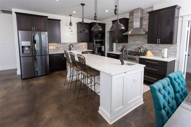 5330 Indian Trail Lane, Brenham, TX 77833