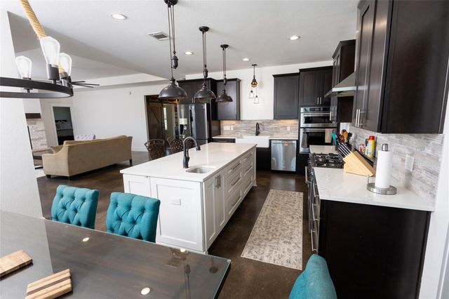 5330 Indian Trail Lane, Brenham, TX 77833