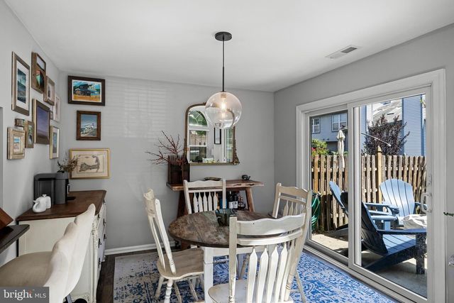 11 KETTLEBROOK DR, Mount Laurel, NJ 08054