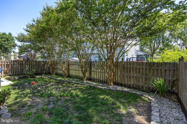 11 KETTLEBROOK DR, Mount Laurel, NJ 08054