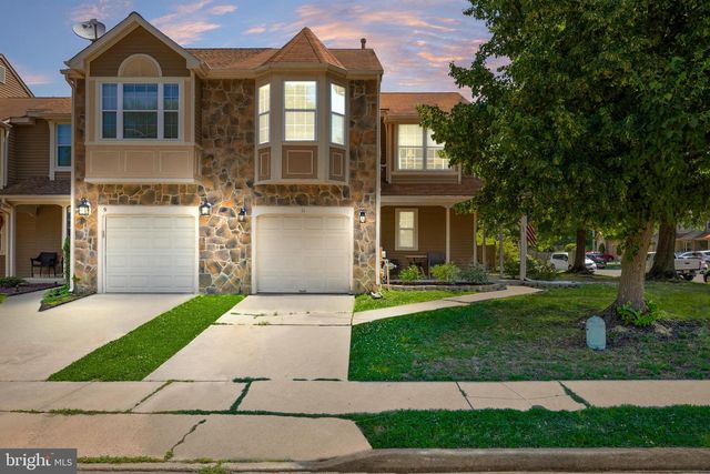 11 KETTLEBROOK DR, Mount Laurel, NJ 08054