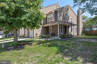 11 KETTLEBROOK DR, Mount Laurel, NJ 08054