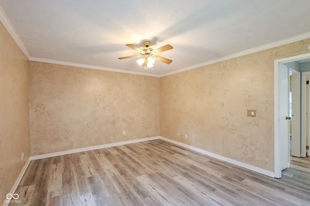 5722 Wheelhorse Drive, Indianapolis, IN 46221
