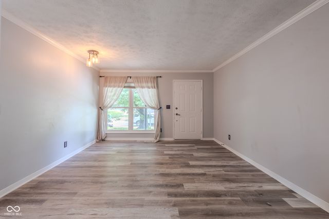 5722 Wheelhorse Drive, Indianapolis, IN 46221