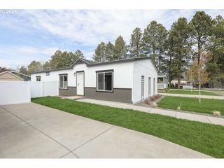 3111 E Q Ave 2, La Grande, OR 97850