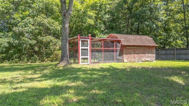 2727 Barron Road, Poplar Bluff, MO 63901