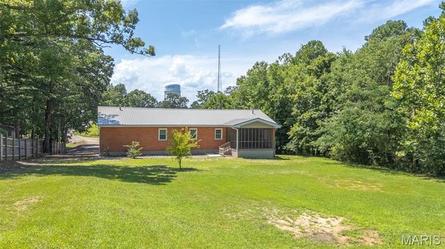 2727 Barron Road, Poplar Bluff, MO 63901