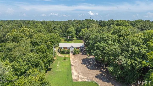 2727 Barron Road, Poplar Bluff, MO 63901