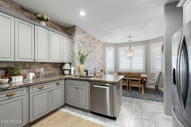 5250 E ROLLING RIDGE Road, San Tan Valley, AZ 85140