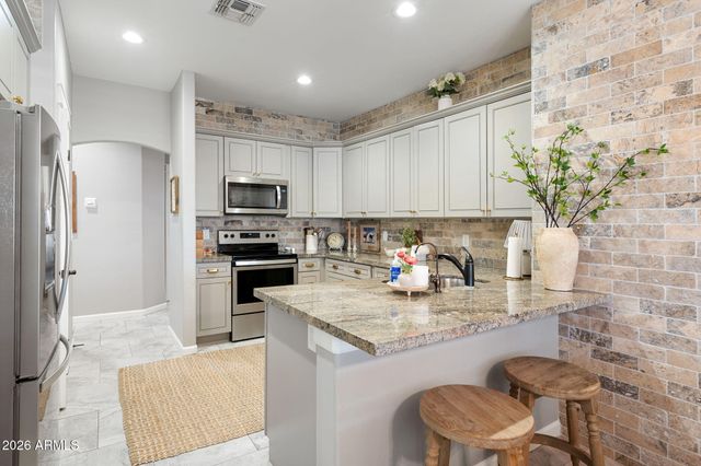 5250 E ROLLING RIDGE Road, San Tan Valley, AZ 85140