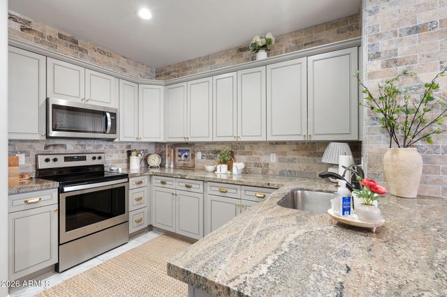 5250 E ROLLING RIDGE Road, San Tan Valley, AZ 85140