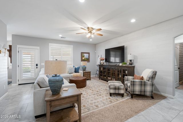 5250 E ROLLING RIDGE Road, San Tan Valley, AZ 85140