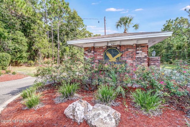 17240 HOLMES MILL Avenue, Jacksonville, FL 32226