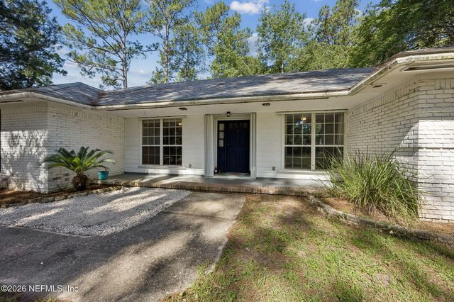 17240 HOLMES MILL Avenue, Jacksonville, FL 32226