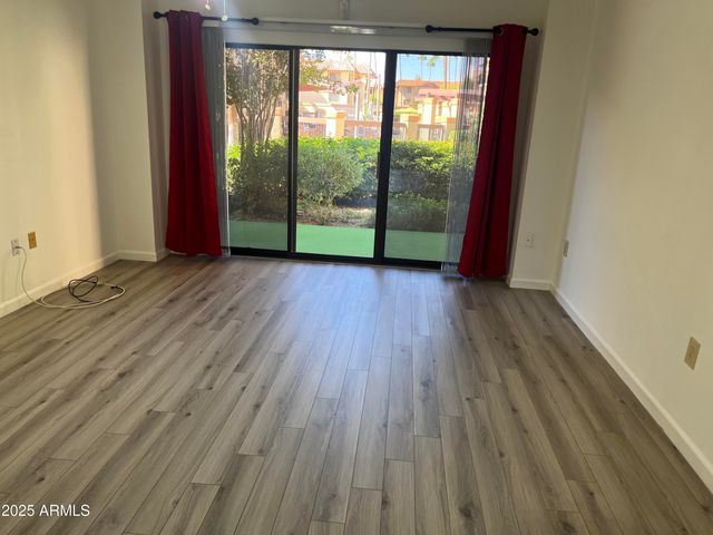 10330 W Thunderbird Boulevard C102, Sun City, AZ 85351