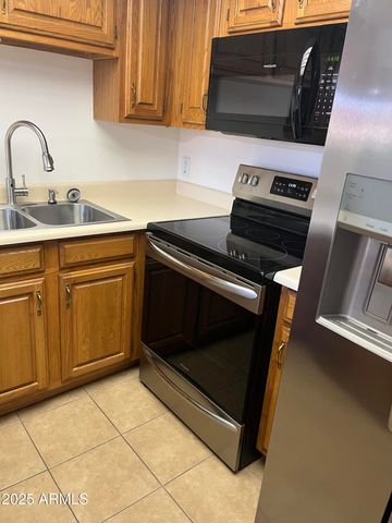 10330 W Thunderbird Boulevard C102, Sun City, AZ 85351