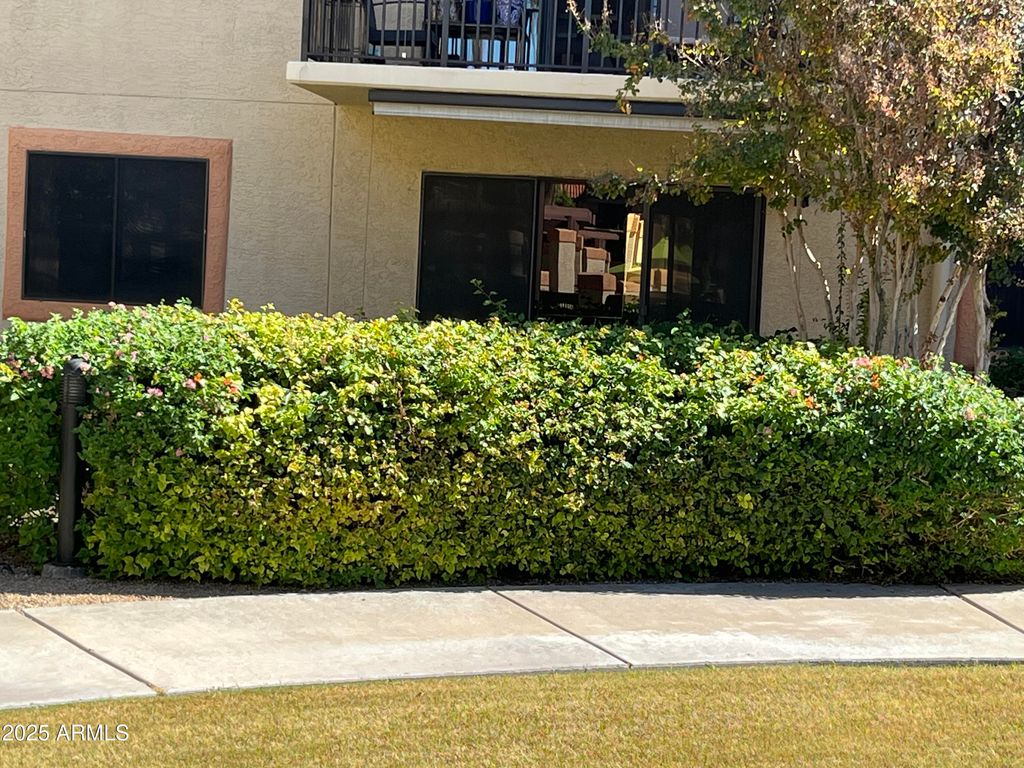 10330 W Thunderbird Boulevard C102, Sun City, AZ 85351