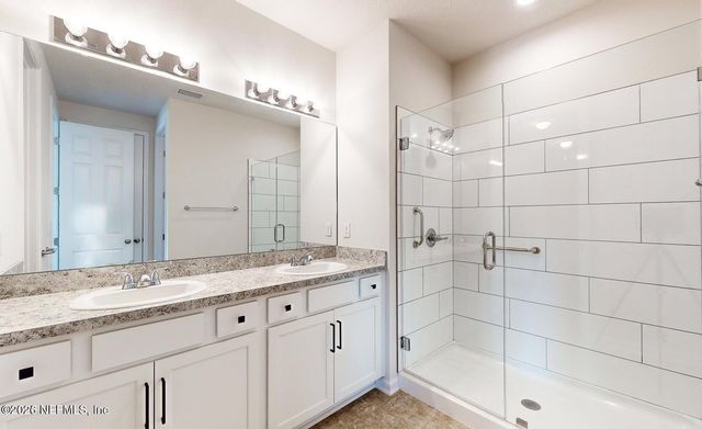 2077 AMBERLY Drive, Middleburg, FL 32068