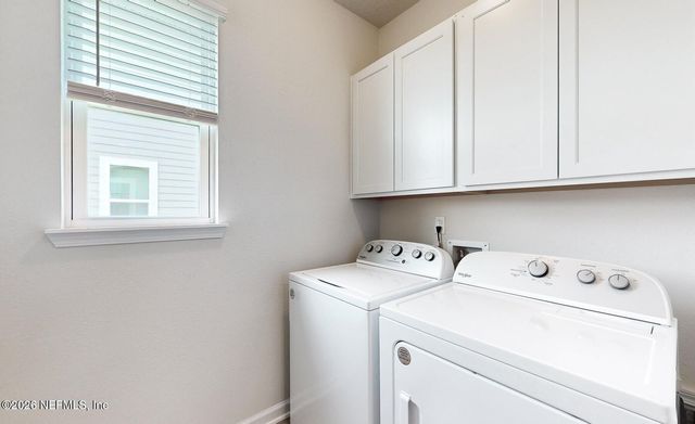 2077 AMBERLY Drive, Middleburg, FL 32068