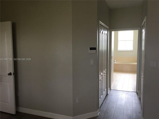 14512 SW 10th St, Miami, FL 33184