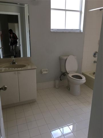 14512 SW 10th St, Miami, FL 33184