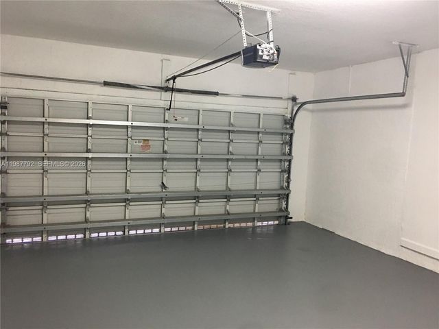 14512 SW 10th St, Miami, FL 33184