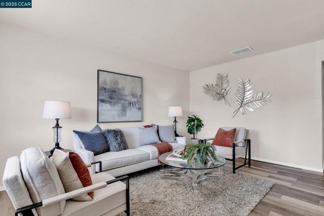 4141 Rita Dr, Martinez, CA 94553
