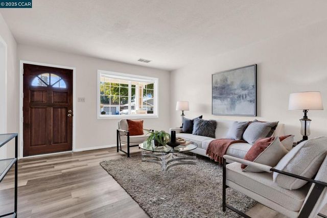 4141 Rita Dr, Martinez, CA 94553