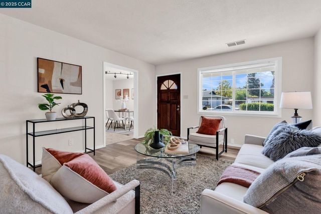 4141 Rita Dr, Martinez, CA 94553